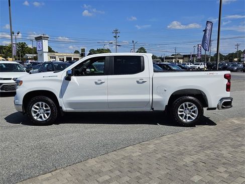 Used 2024 Chevrolet Silverado 1500 LT image 4