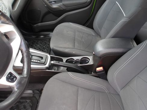 Used 2014 Ford Fiesta SE FWD image 15
