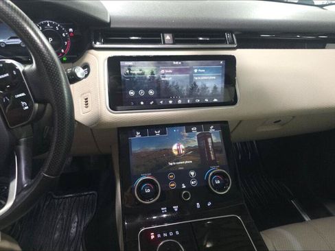 Used 2019 Land Rover Range Rover Velar S AWD/4WD image 6