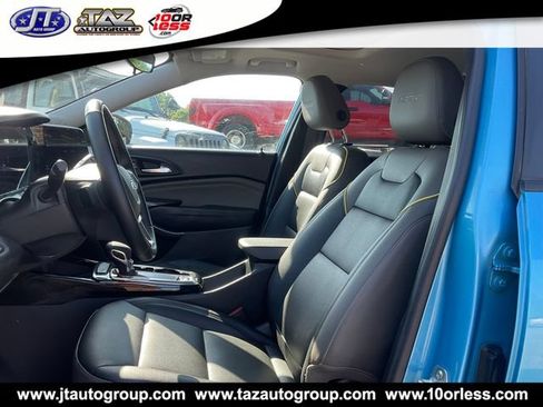 Used 2025 Chevrolet Trax ACTIV w/ Sunroof Package FWD image 10