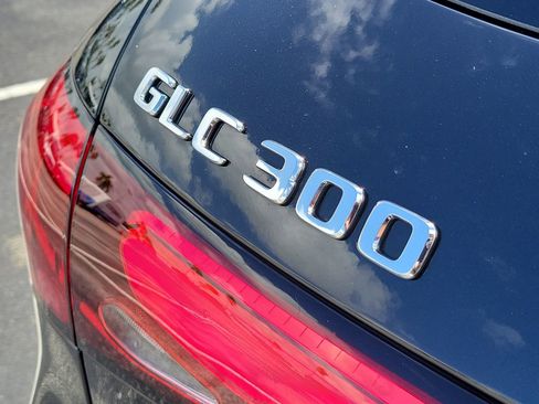 Certified 2025 Mercedes-Benz GLC 300 image 7