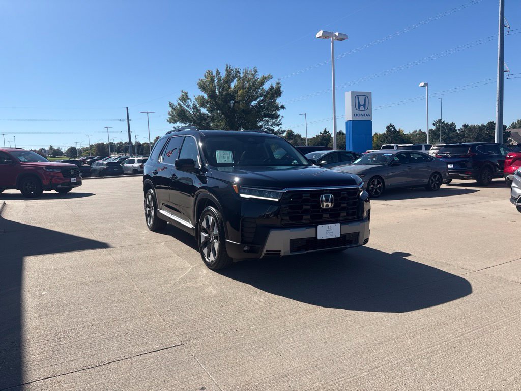 Certified 2026 Honda Pilot Elite image 3