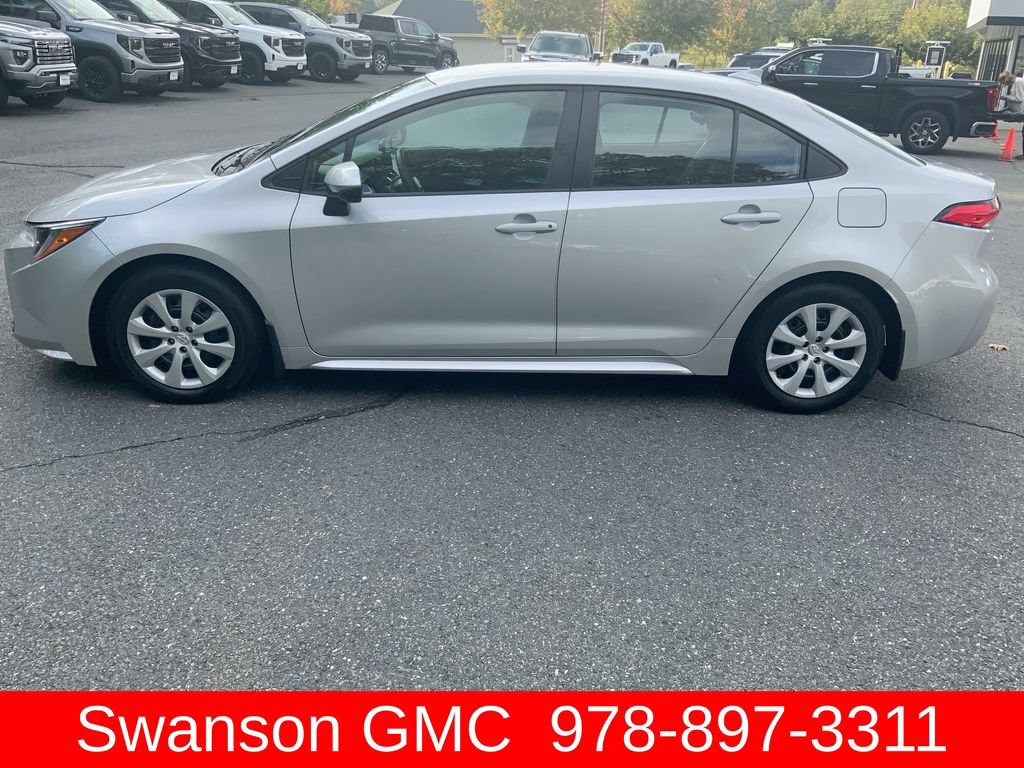 Used 2024 Toyota Corolla LE FWD image 35