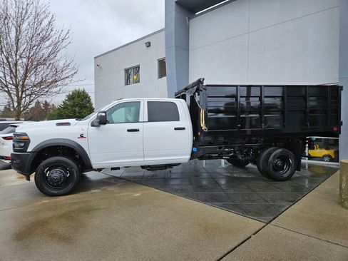 New 2026 RAM 5500 Tradesman AWD/4WD image 2