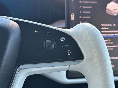 Used 2022 Tesla Model X AWD/4WD image 28