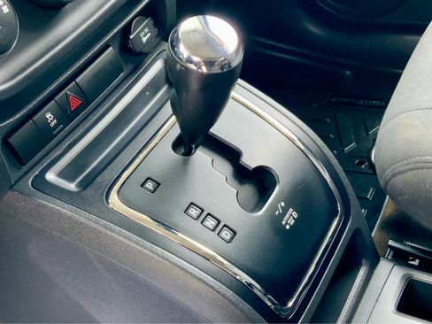 Used 2016 Jeep Patriot Sport w/ Power Value Group image 42