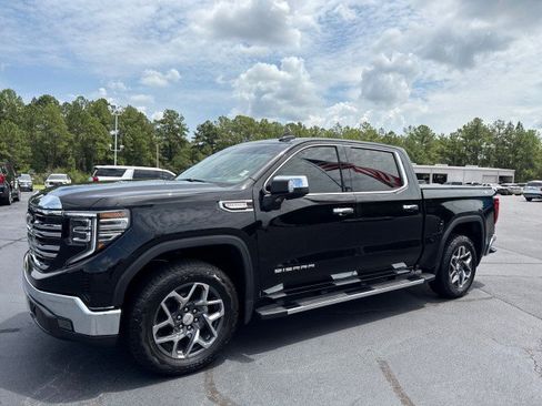 Used 2026 GMC Sierra 1500 SLT AWD/4WD image 7