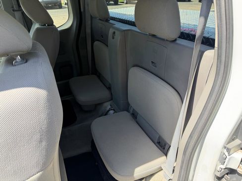 Used 2013 Nissan Frontier S RWD image 13