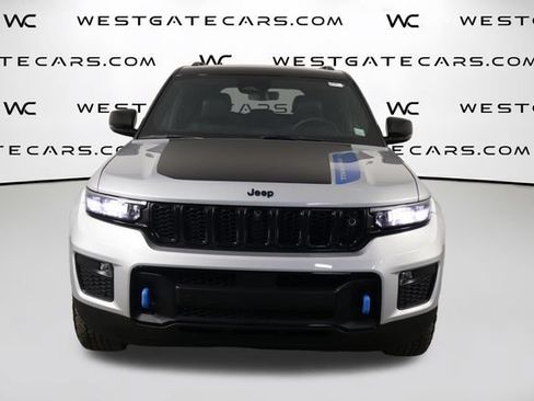 Used 2022 Jeep Grand Cherokee Trailhawk w/ Advanced Protech Group II AWD/4WD image 2