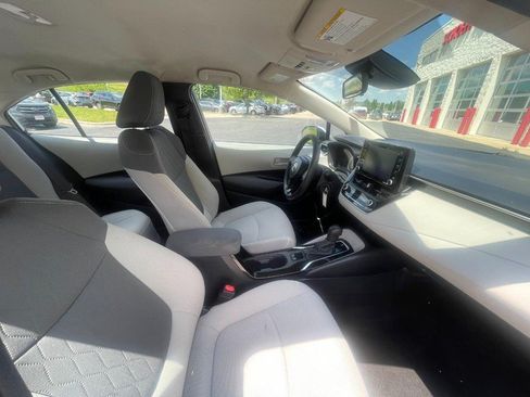 Used 2022 Toyota Corolla LE FWD image 7