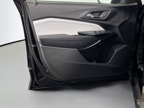 New 2026 Chevrolet Trax LT w/ Driver Confidence Package image 17