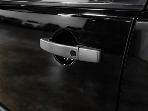 Used 2016 Land Rover LR4 HSE Silver Edition image 37