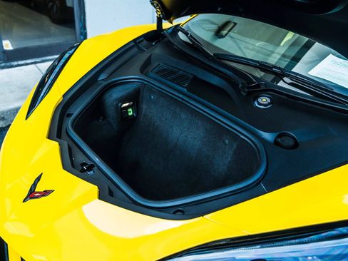 Used 2025 Chevrolet Corvette Z06 RWD image 38