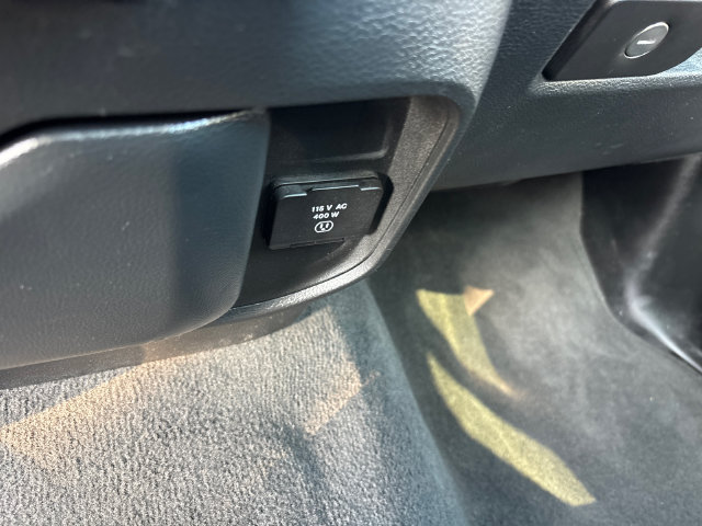 Used 2023 RAM 1500 Laramie AWD/4WD image 25