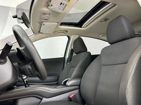 Used 2018 Honda HR-V EX image 15