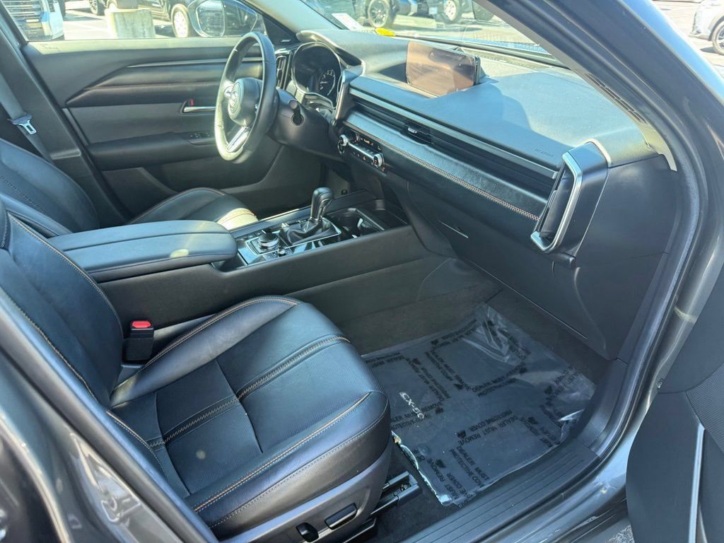 Used 2025 MAZDA CX-50 AWD 2.5 S w/ Cargo Package image 23