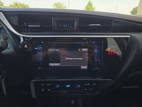 Used 2019 Toyota Corolla LE FWD image 14