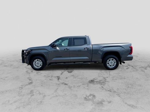 Used 2023 Toyota Tundra SR5 w/ SR5 Premium Package AWD/4WD image 5