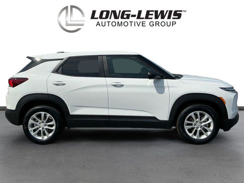 Used 2025 Chevrolet TrailBlazer LS w/ LS Convenience Package FWD image 8