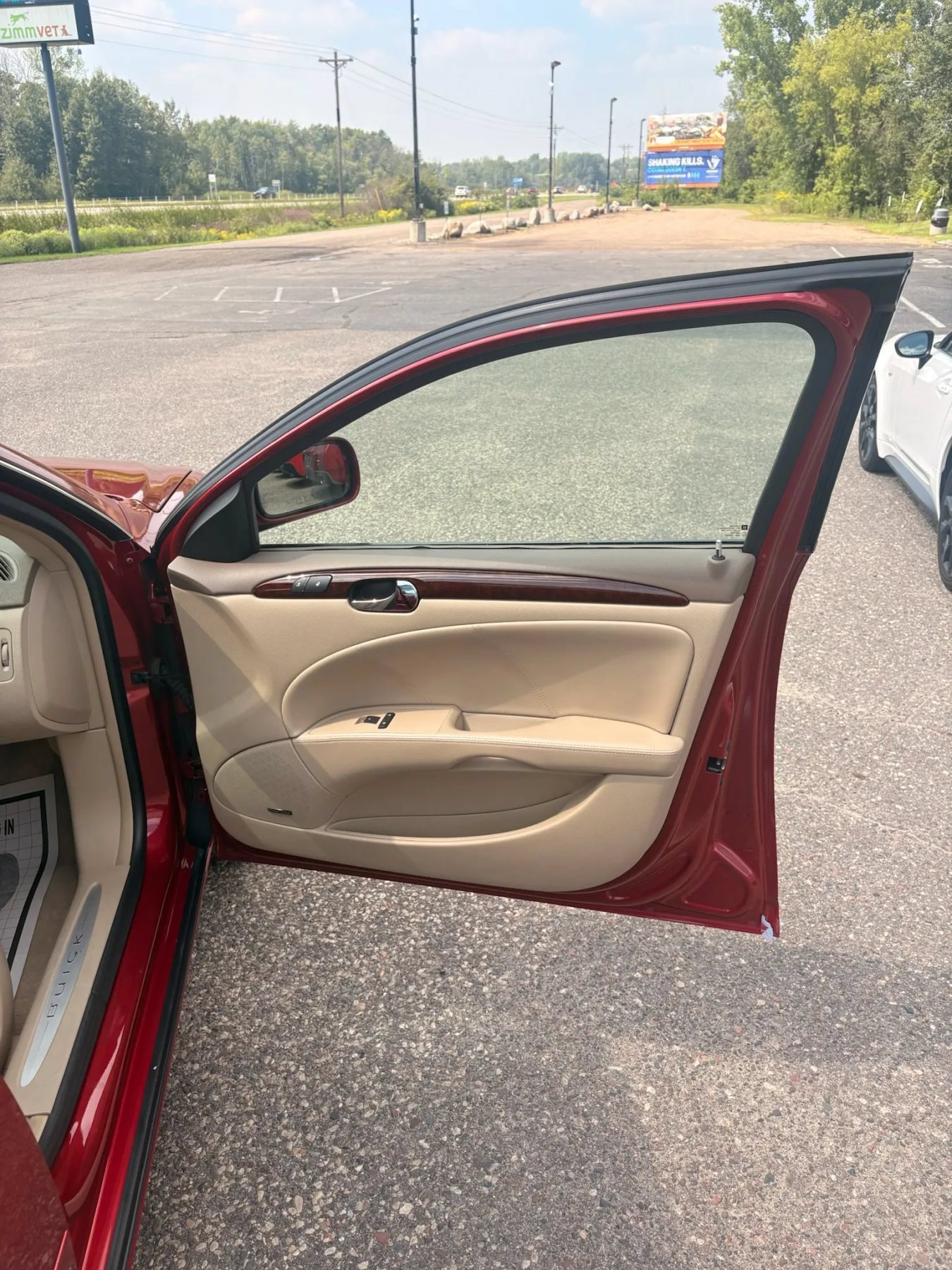 Used 2006 Buick Lucerne CXS w/ Driver Confidence Package FWD image 31