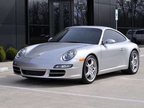 Used 2006 Porsche 911 Carrera S RWD image 18