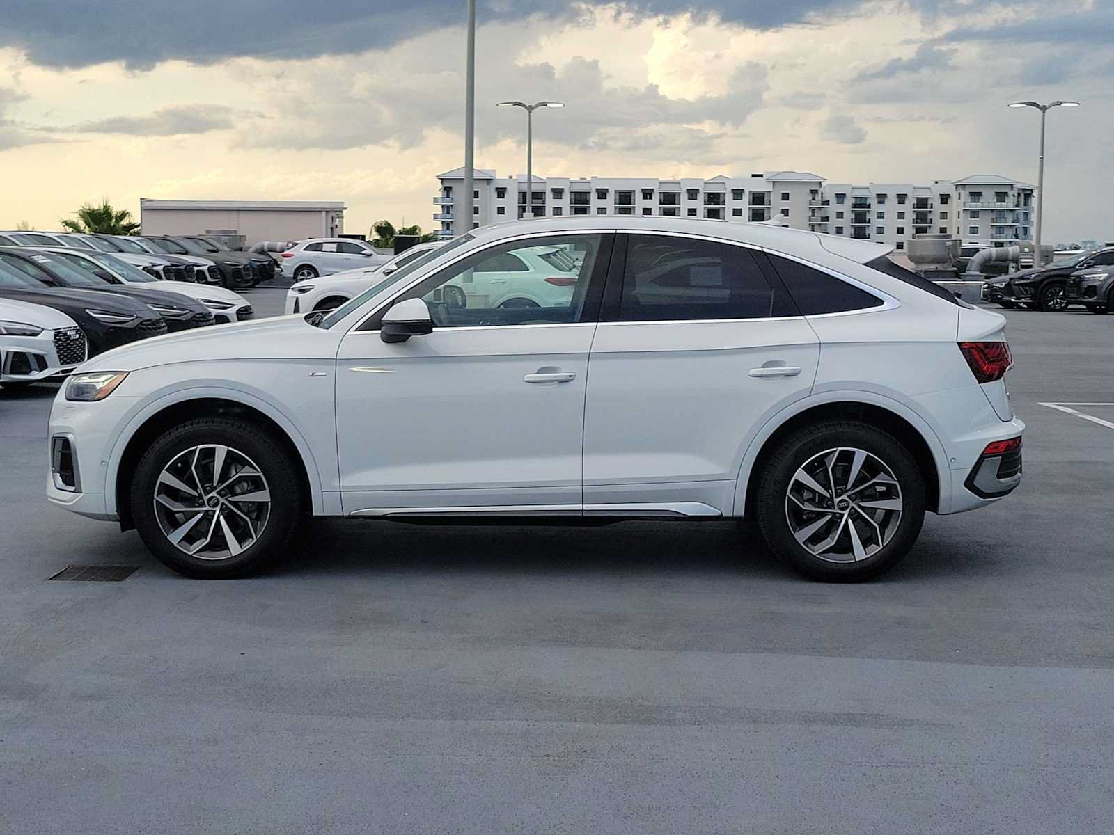 Certified 2023 Audi Q5 2.0T Prestige w/ Prestige Package AWD/4WD image 3