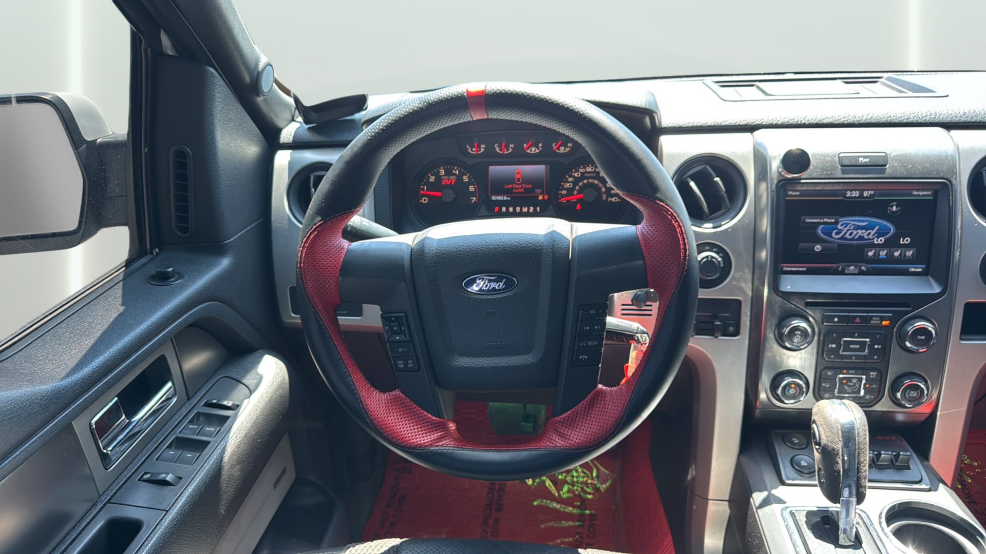 Used 2014 Ford F150 Raptor w/ Equipment Group 801A Luxury AWD/4WD image 16