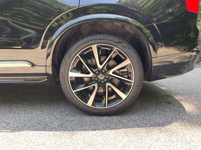Certified 2023 Volvo XC90 B6 Plus w/ Protection Package Premier AWD/4WD image 27