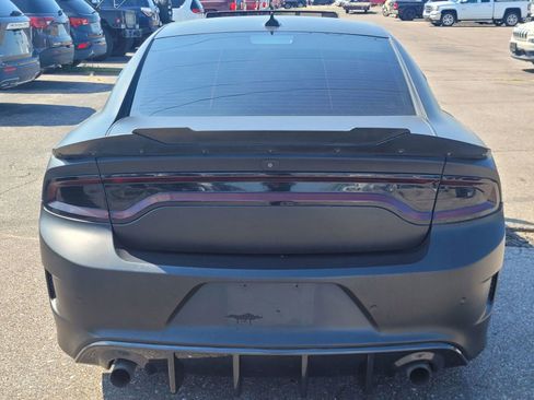 Used 2017 Dodge Charger SRT w/ Harman/Kardon Audio Group image 7