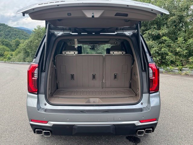 New 2026 GMC Yukon Denali w/ Denali Reserve Package AWD/4WD image 30