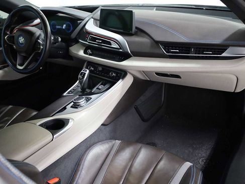 Used 2015 BMW i8 image 6