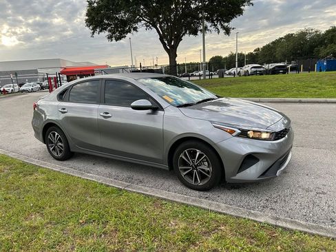 Used 2024 Kia Forte LXS FWD image 8