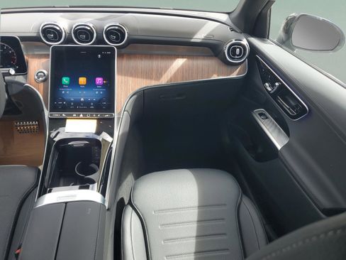 Used 2026 Mercedes-Benz GLC 300 image 15