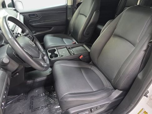 Used 2025 Honda Odyssey EX-L image 13