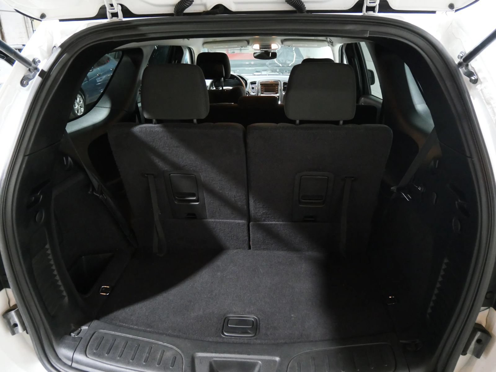 Used 2017 Dodge Durango SXT w/ 3rd Row Seating Group AWD/4WD image 18