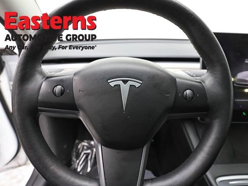 Used 2023 Tesla Model 3 Standard Range image 10