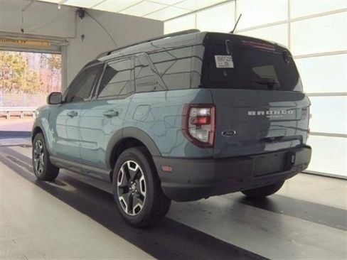 Used 2021 Ford Bronco Sport Outer Banks w/ Outer Banks Package (96D) image 2