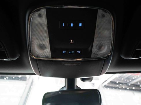 Used 2017 Jeep Grand Cherokee Limited AWD/4WD image 17