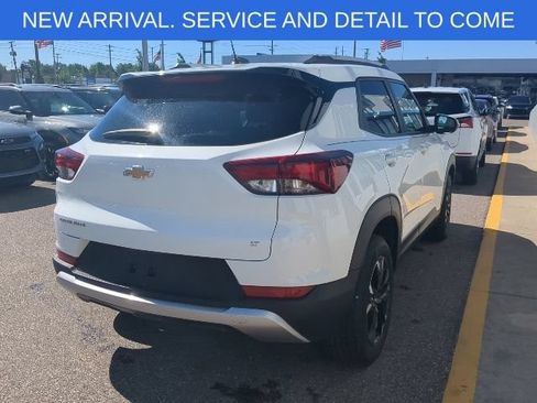 Used 2023 Chevrolet TrailBlazer LT FWD image 7