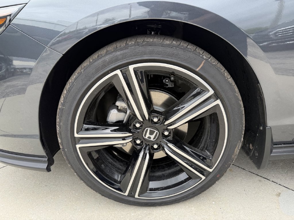 Used 2025 Honda Accord SE image 23