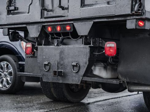 Used 2015 Ford F450 XL w/ XL Value Package image 15