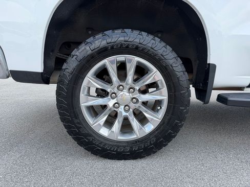 Used 2021 Chevrolet Silverado 1500 LTZ AWD/4WD image 23