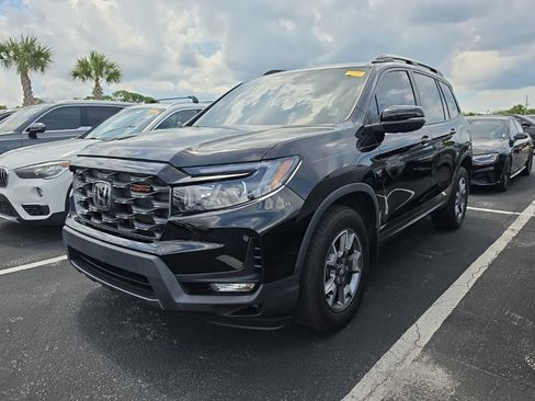 Used 2023 Honda Passport TrailSport image 5
