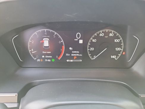 Certified 2025 Honda Pilot TrailSport image 31