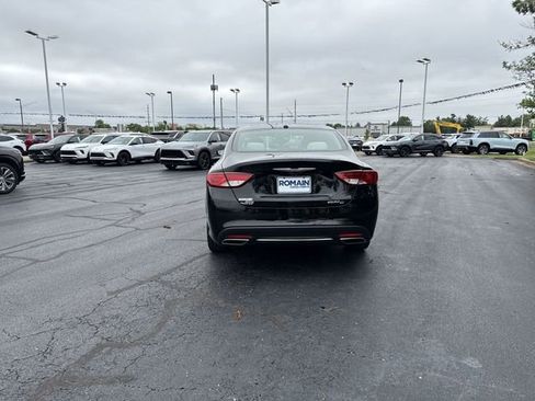 Used 2015 Chrysler 200 C FWD image 4