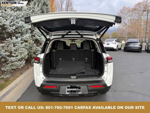 Used 2025 Nissan Pathfinder SV image 38