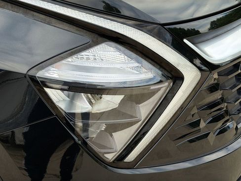 Used 2023 Kia Sportage EX AWD/4WD image 13