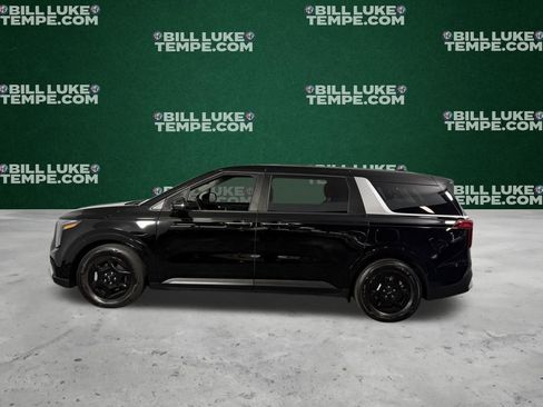 Used 2025 Kia Carnival image 9
