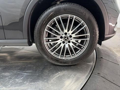 New 2026 Mercedes-Benz GLC 300 4MATIC image 9