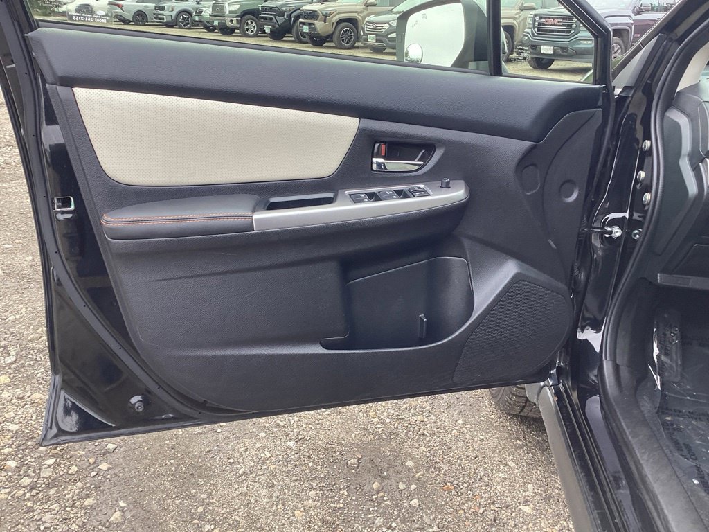 Used 2016 Subaru Crosstrek 2.0i Limited AWD/4WD image 10